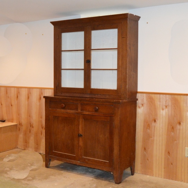 American Step-back Hutch