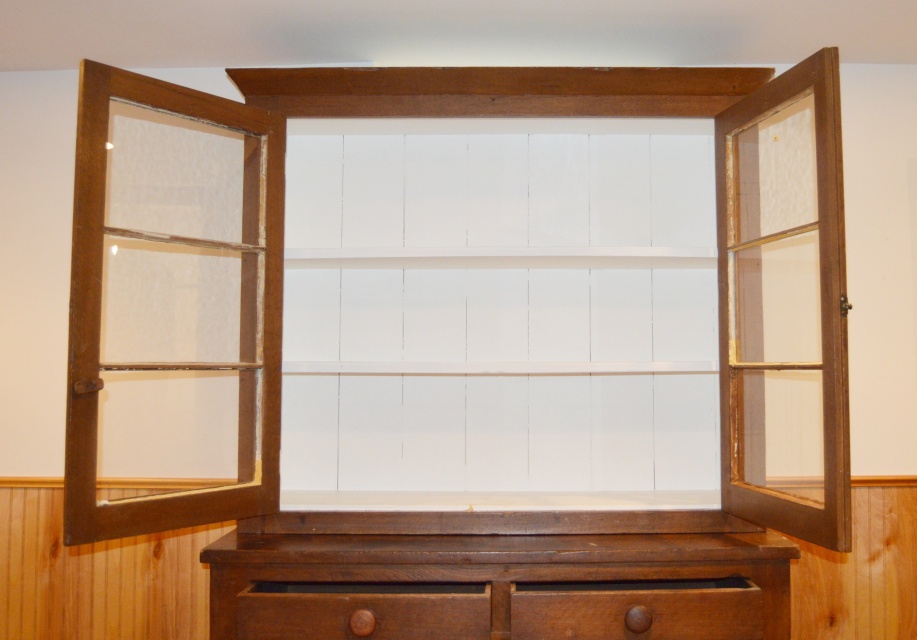 American Step-back Hutch