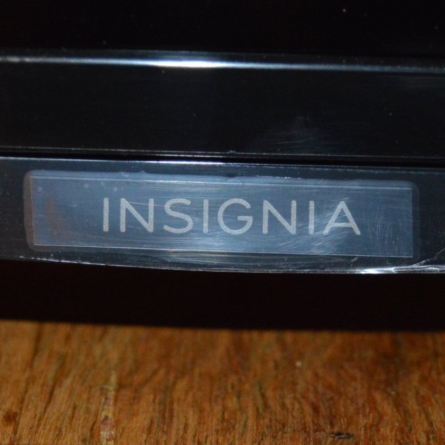 32" Insignia Roku Smart Television