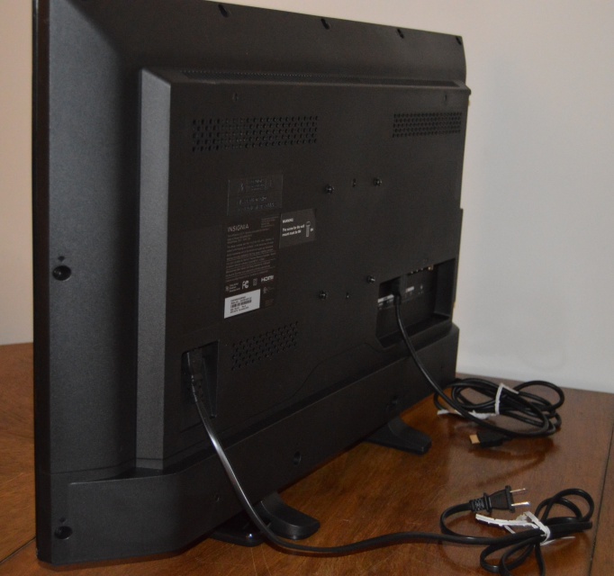 32" Insignia Roku Smart Television