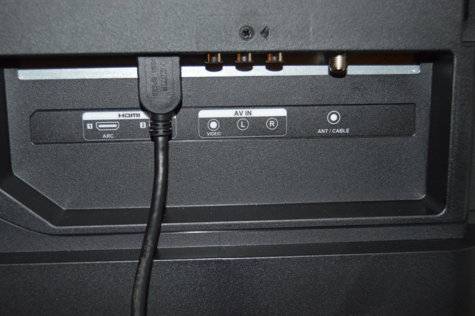 32" Insignia Roku Smart Television