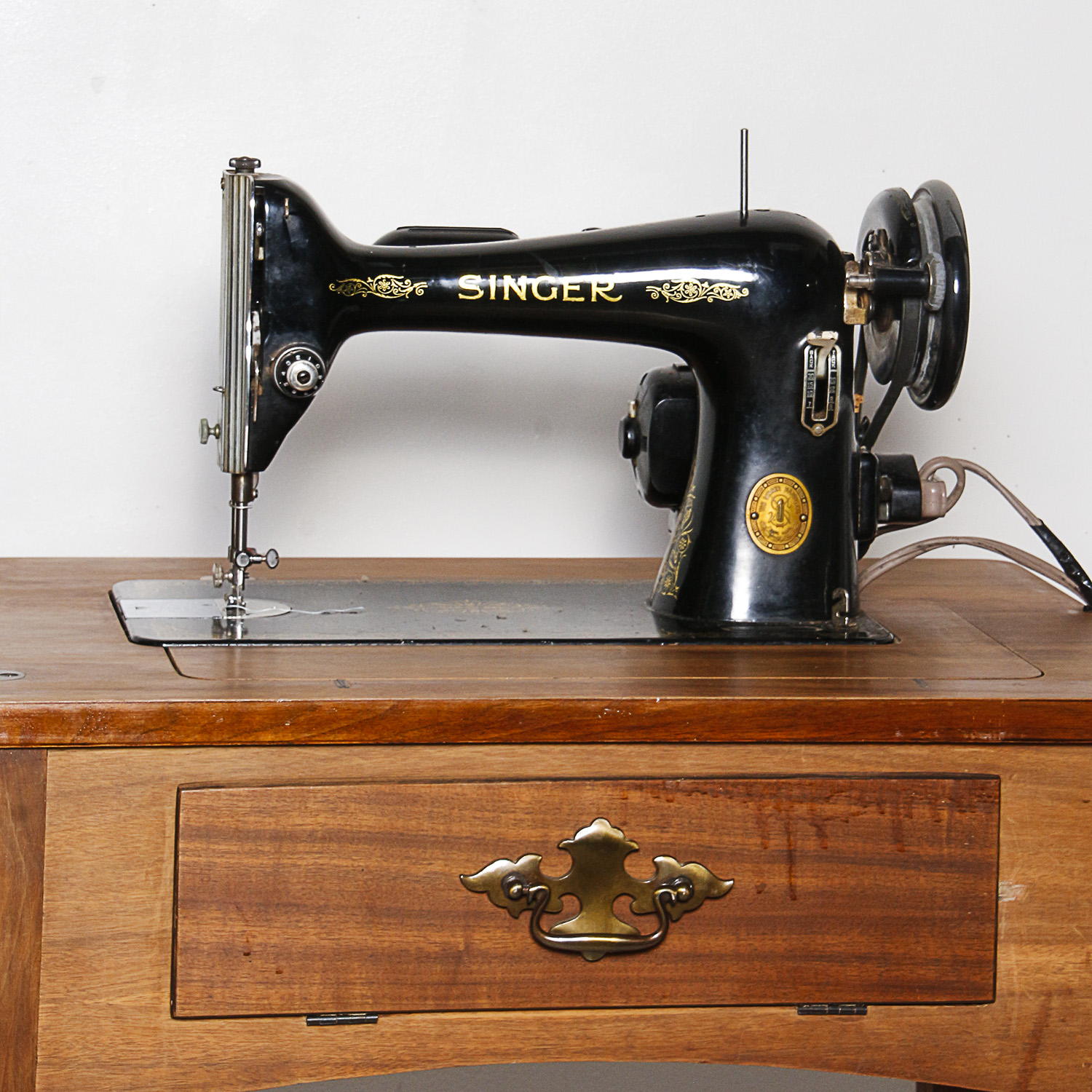 Vintage Singer Sewing Machine Table
