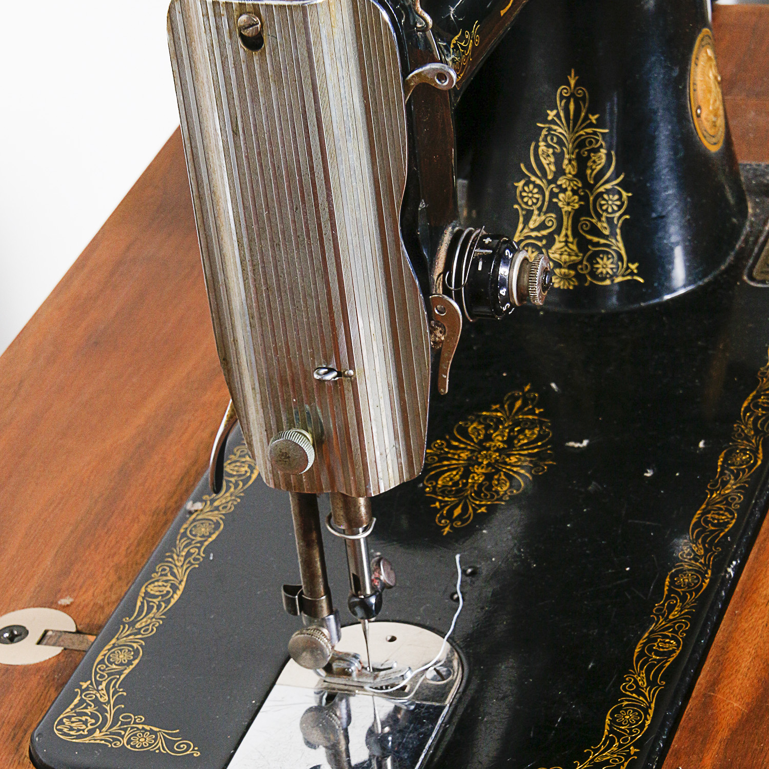 Vintage Singer Sewing Machine Table
