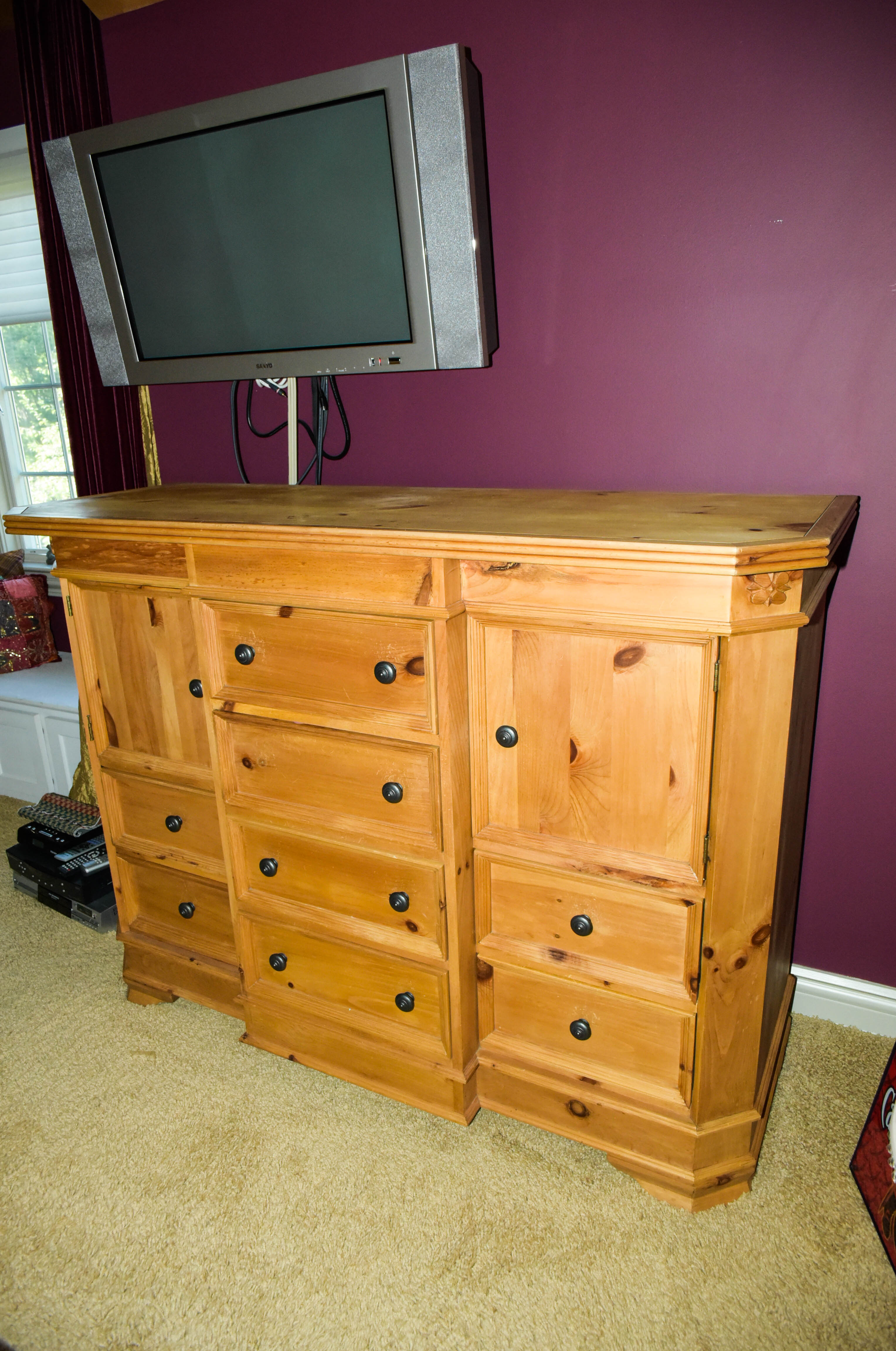 Pine Chest of Drawers
