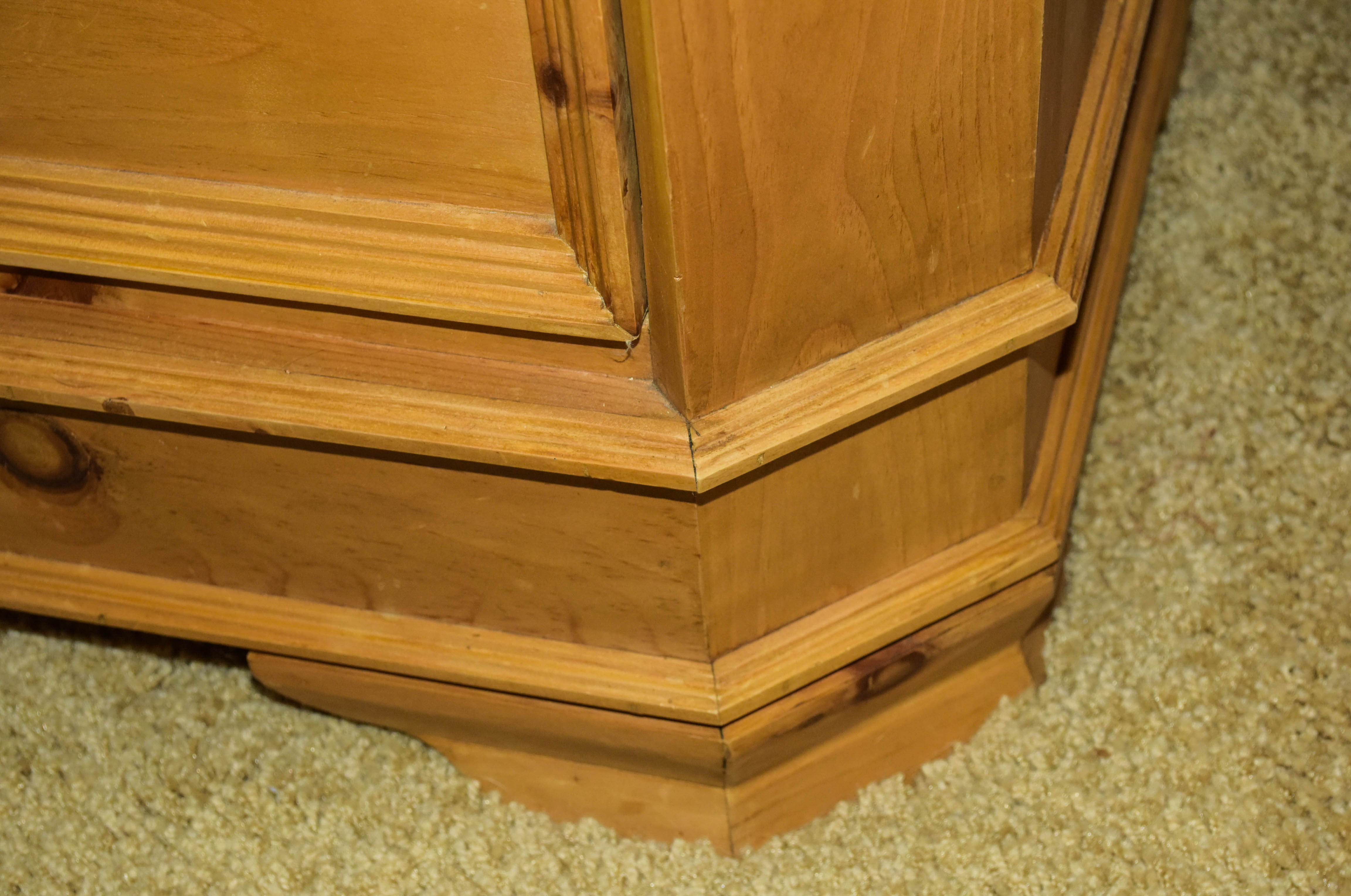 Pine Chest of Drawers