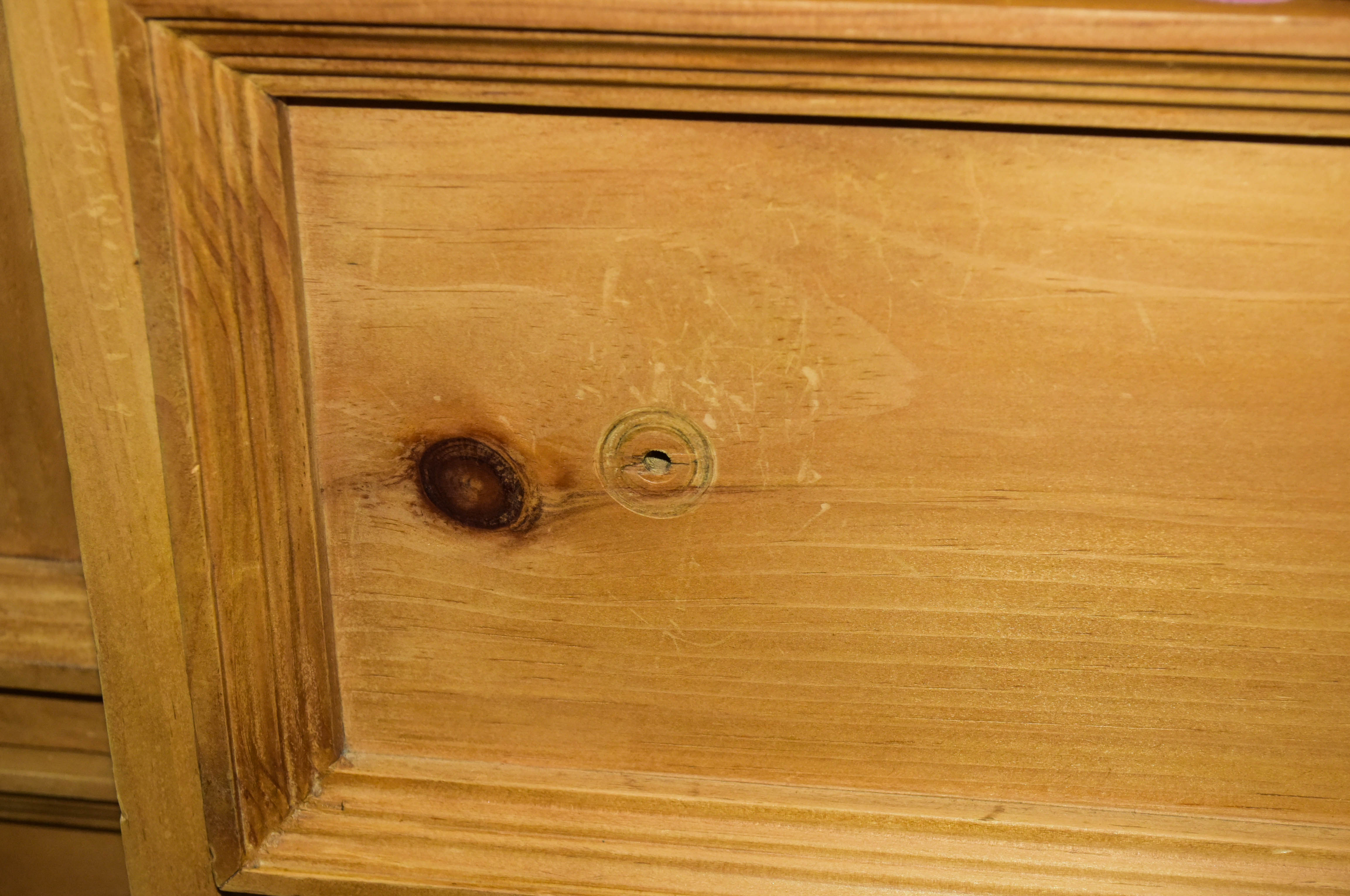 Pine Chest of Drawers