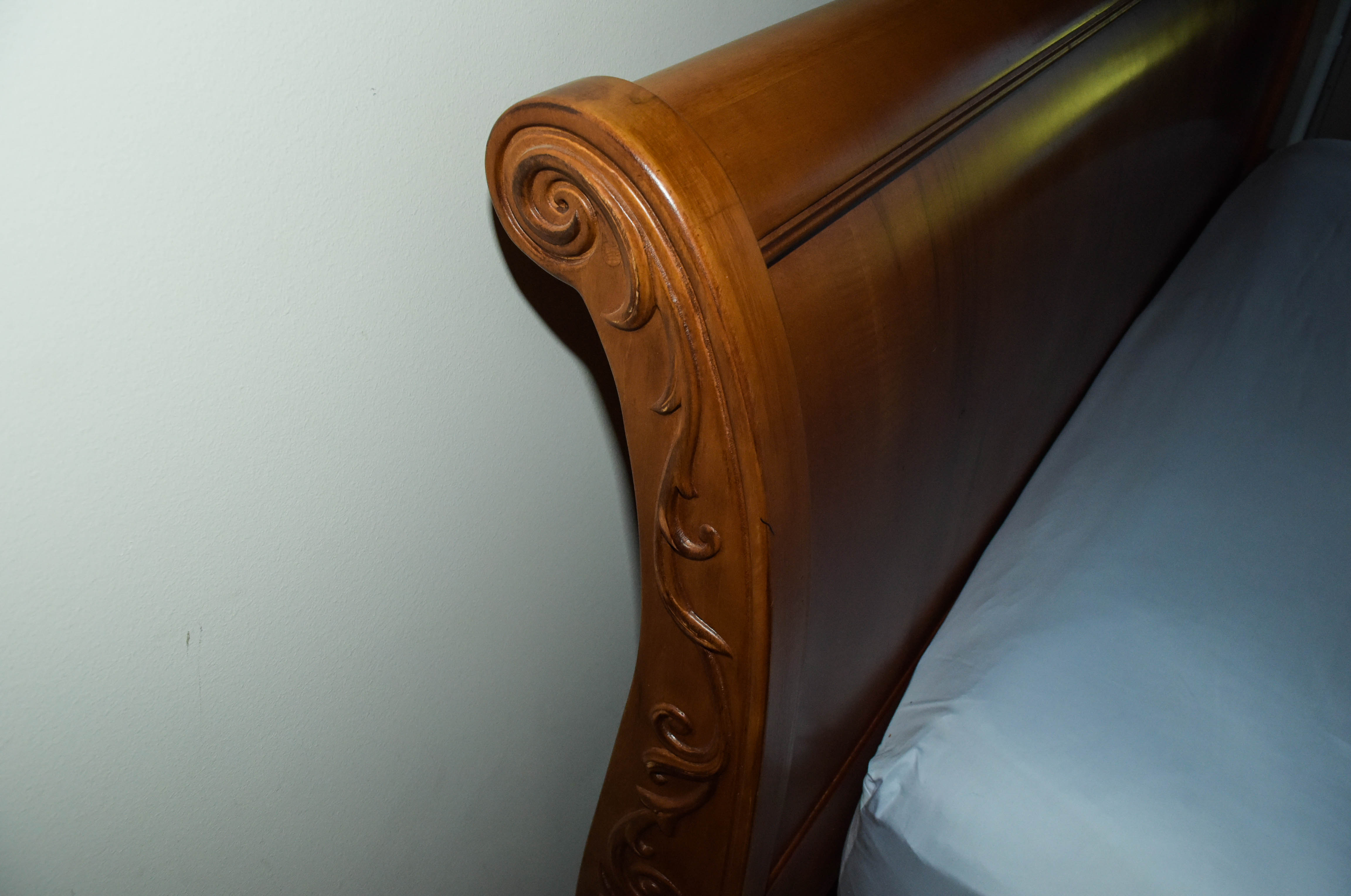 Oak Sleigh Full Sized Bed Frame