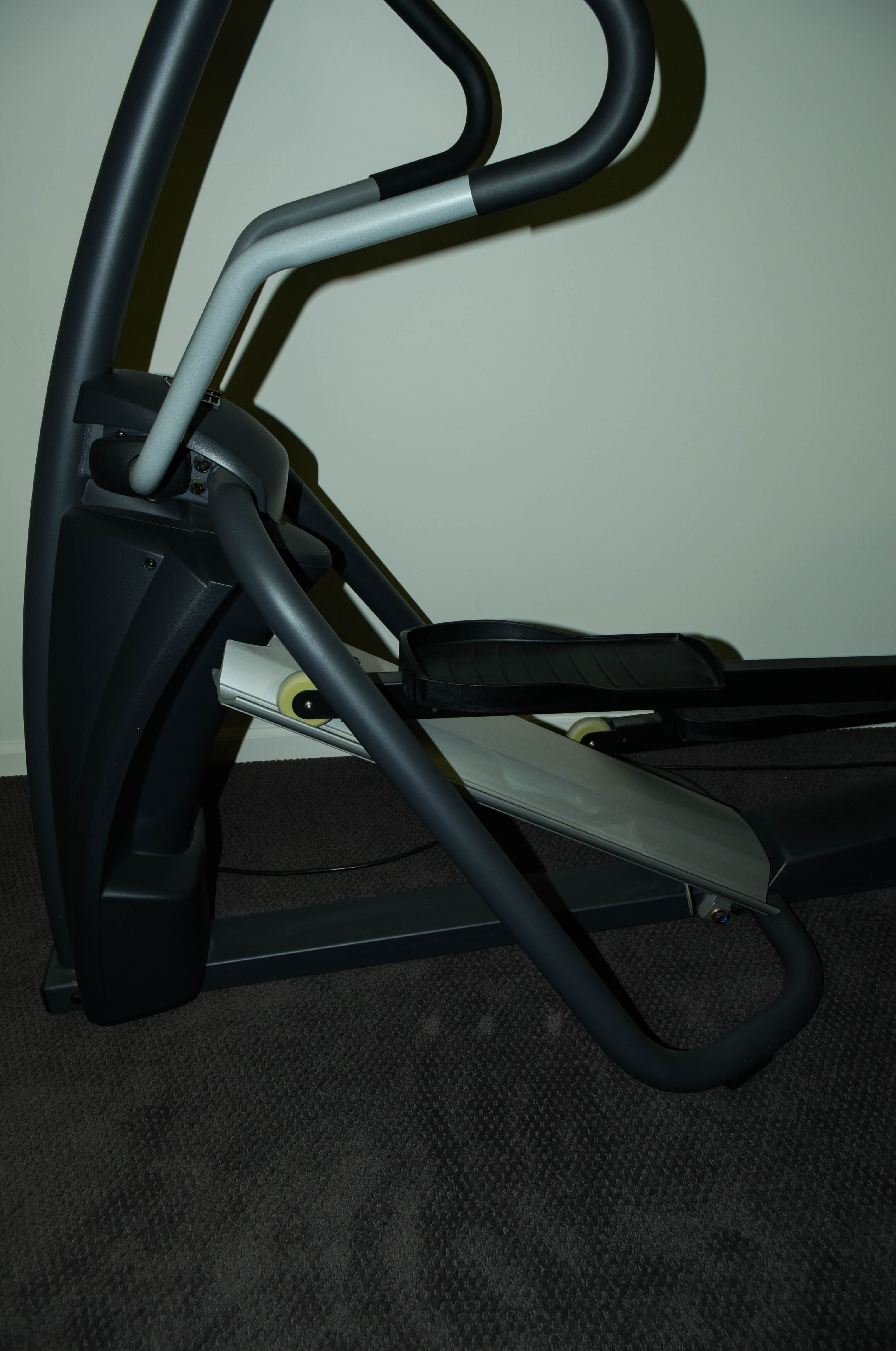 Precor EFX 5.23 Elliptical Crosstrainer