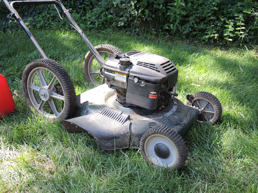 22" Craftsman 6.0 Mulcher Lawn Mower