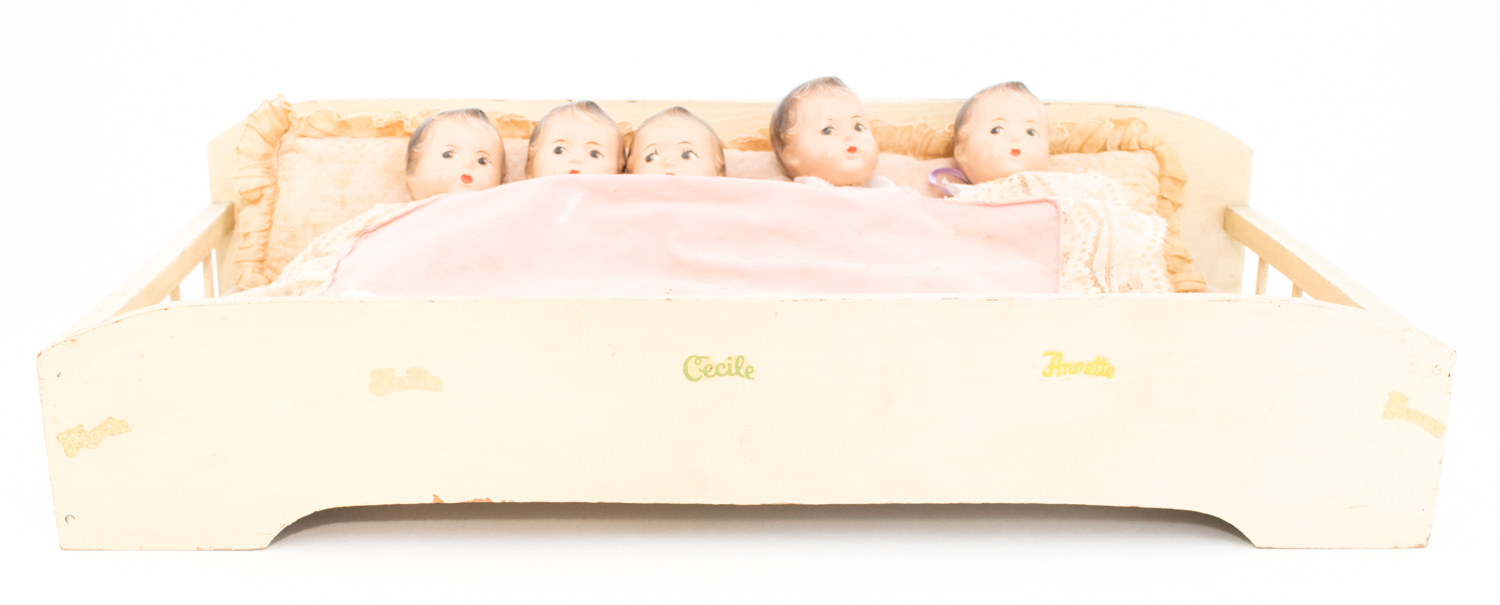 Vintage Madame Alexander Dionne Quintuplet Composition Baby Dolls With Crib