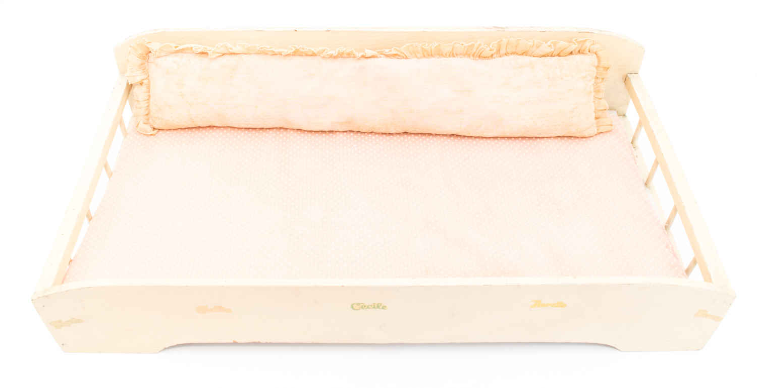 Vintage Madame Alexander Dionne Quintuplet Composition Baby Dolls With Crib