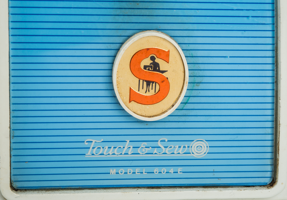 Vintage Singer Touch & Sew Model 604 Portable Sewing Machine