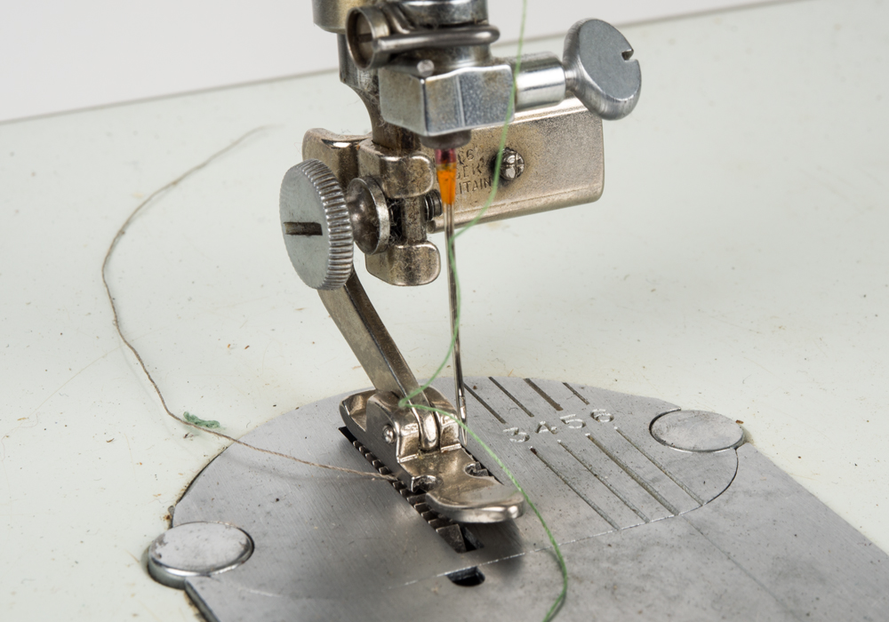 Vintage Singer Touch & Sew Model 604 Portable Sewing Machine