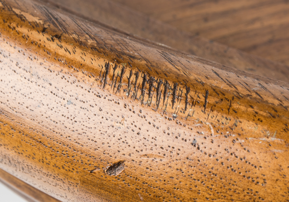 Thomasville Pedestal Accent Table