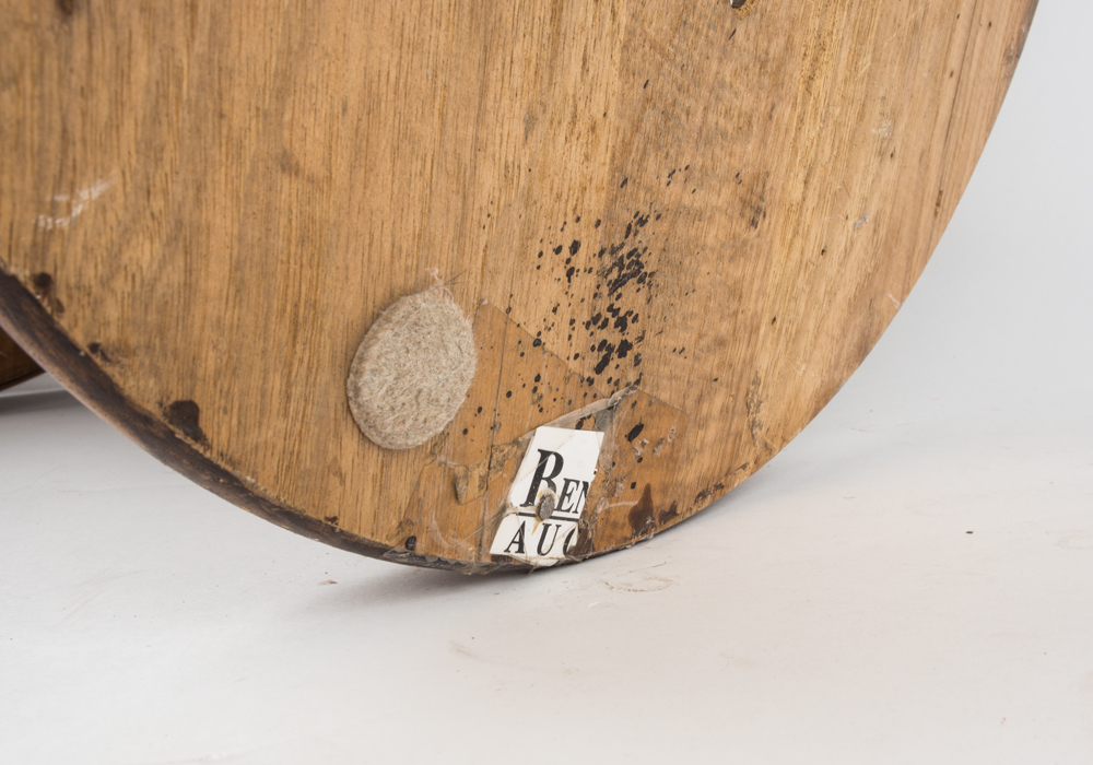 Thomasville Pedestal Accent Table