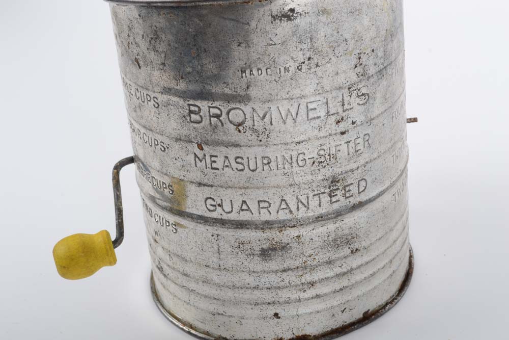 Pair of Vintage Browell"s Baking Sifters
