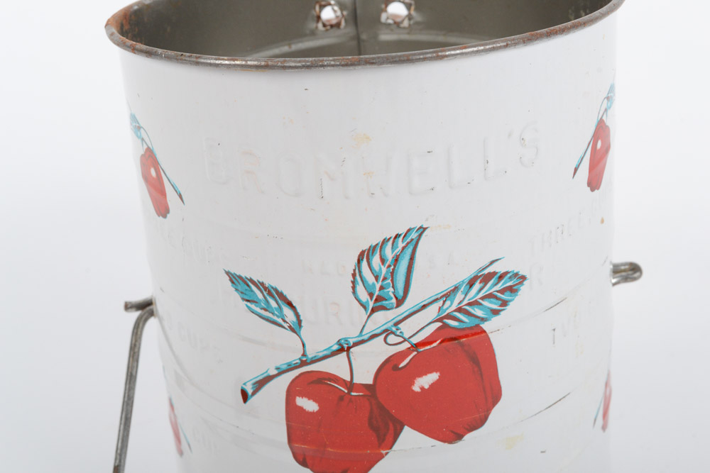 Pair of Vintage Browell"s Baking Sifters