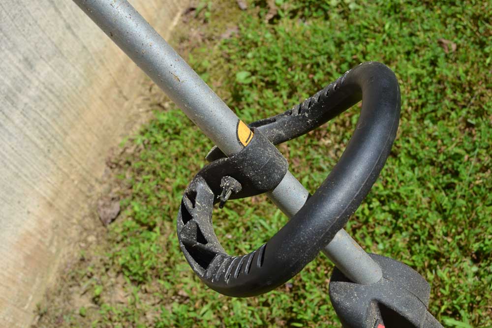 Craftsman Weedwacker 32CC Gasoline Trimmer