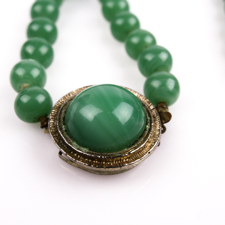Vintage Green Glass Beaded Necklace