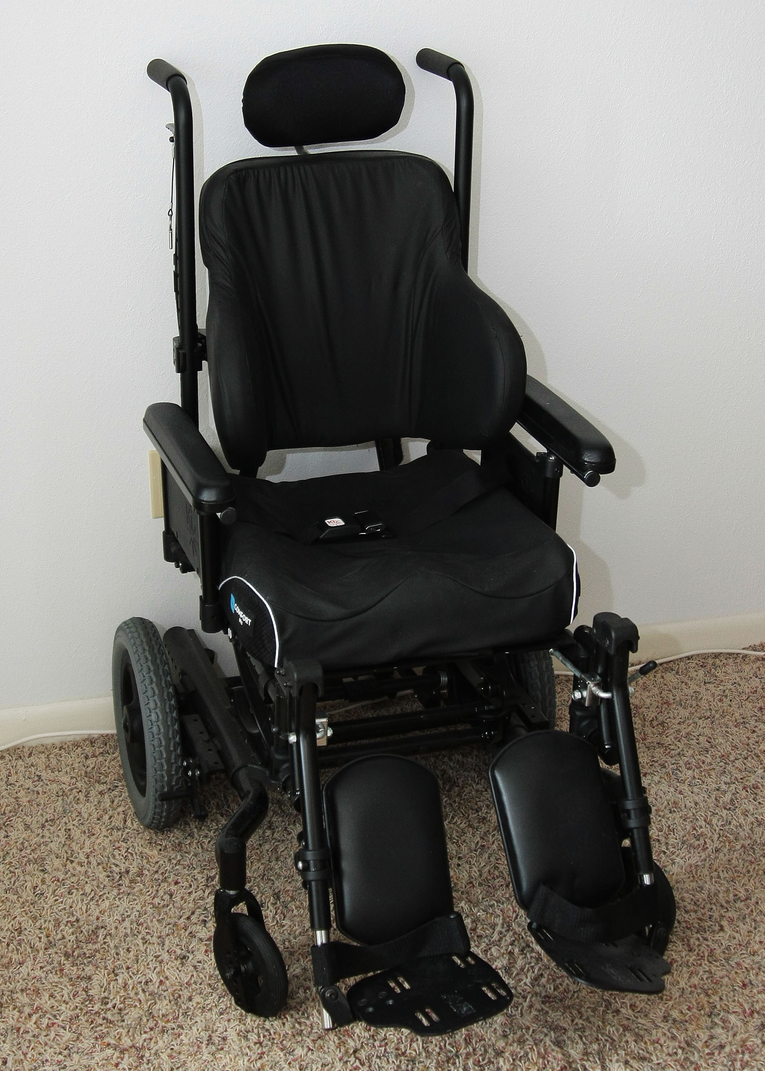 Numotion Comfort Acta-Contour Wheelchair