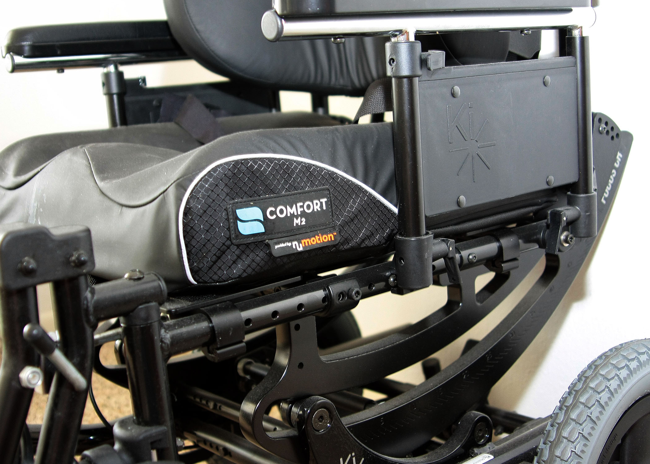 Numotion Comfort Acta-Contour Wheelchair