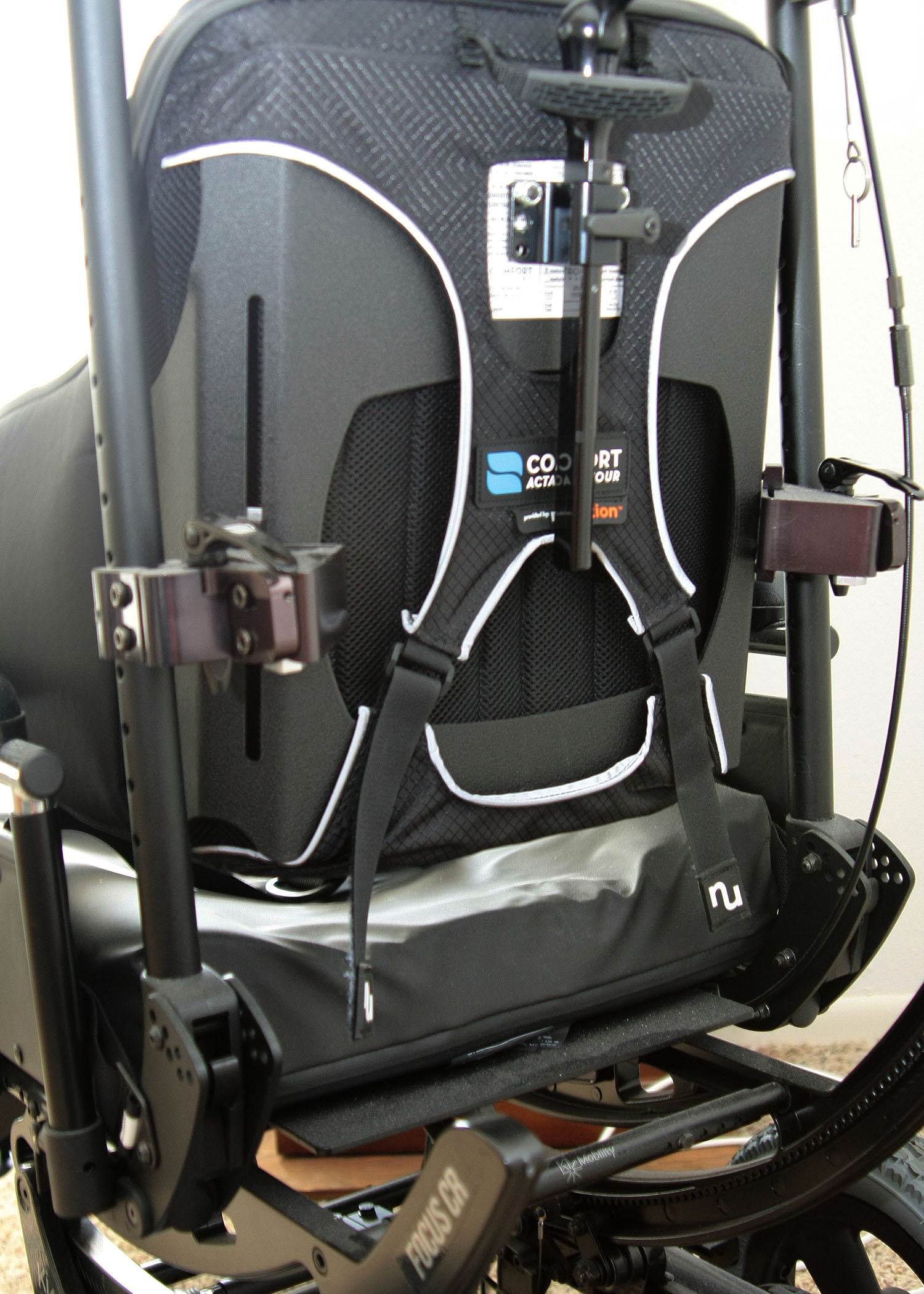 Numotion Comfort Acta-Contour Wheelchair