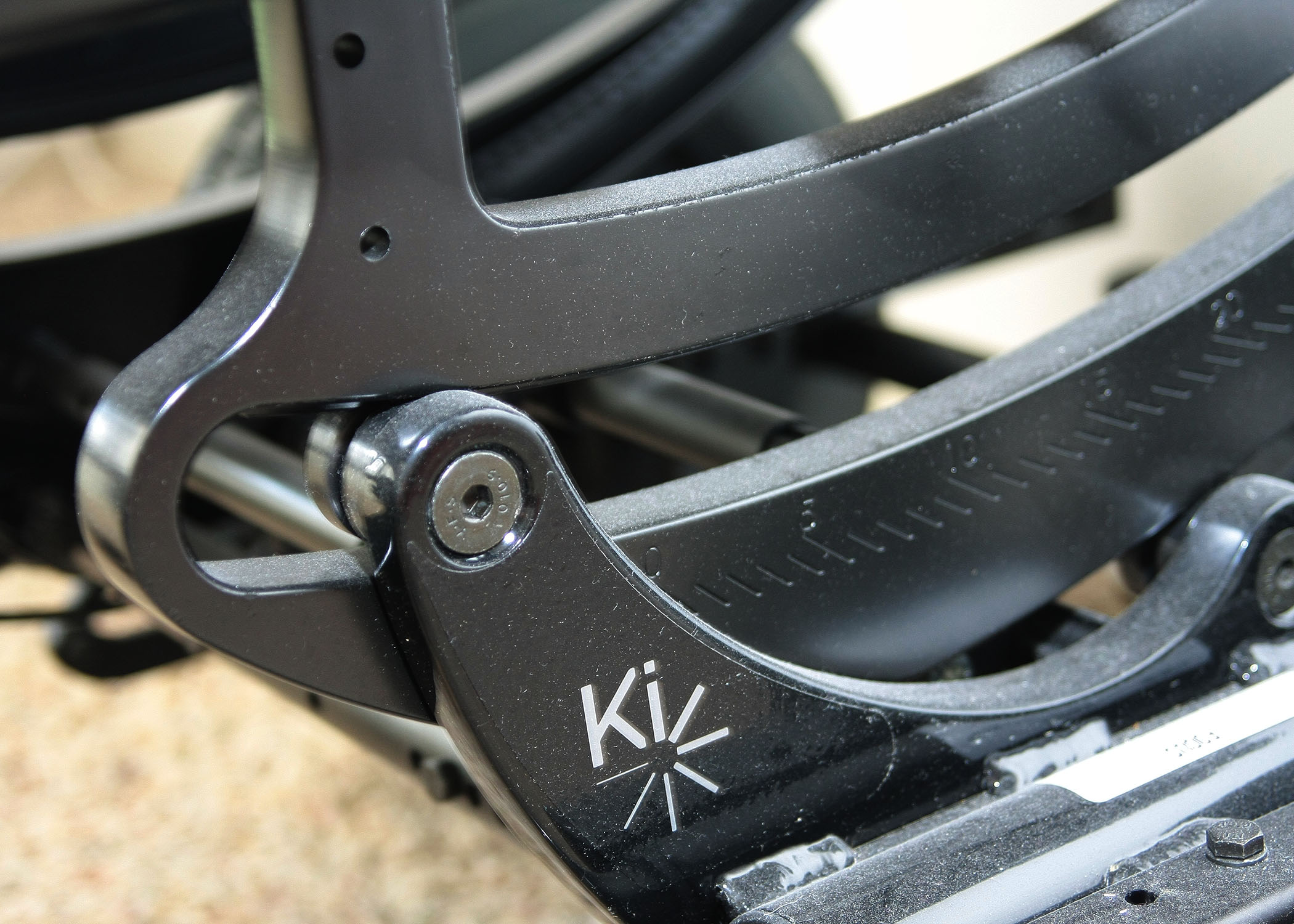 Numotion Comfort Acta-Contour Wheelchair