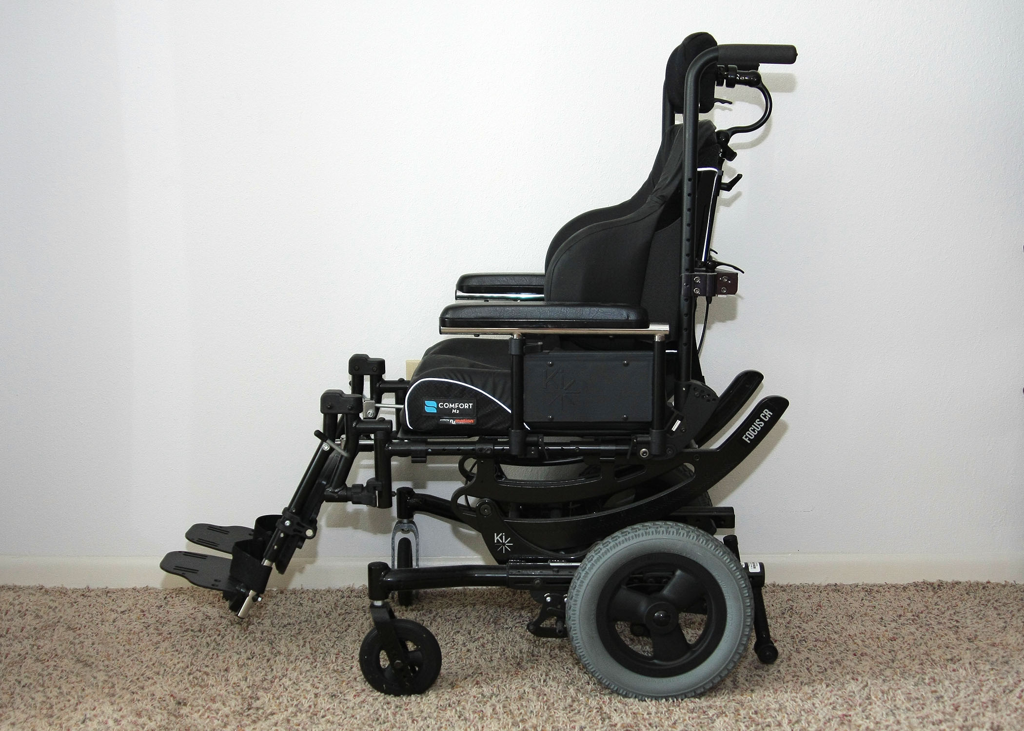 Numotion Comfort Acta-Contour Wheelchair