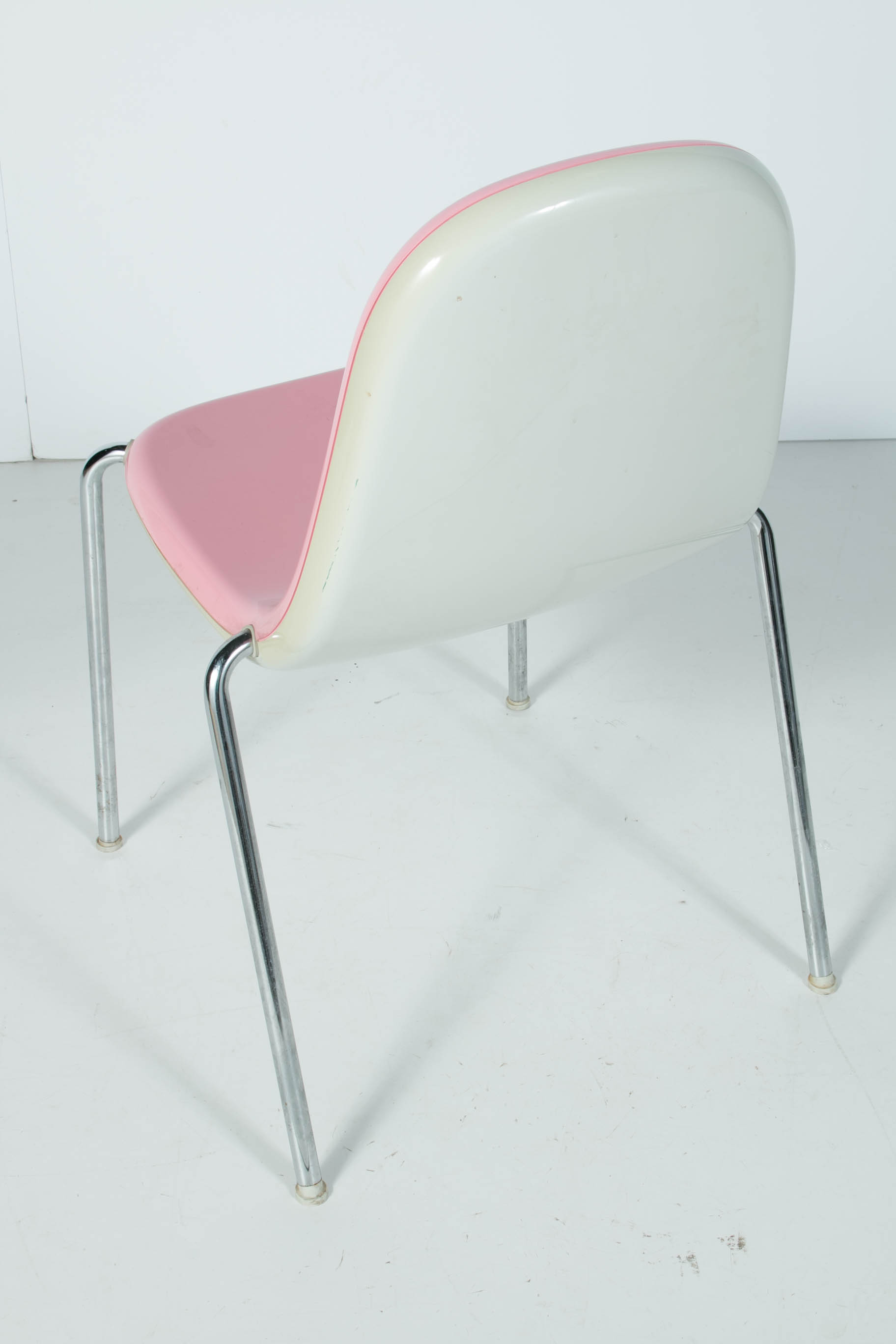 Mid Century Modern Magis Butterfly Chair