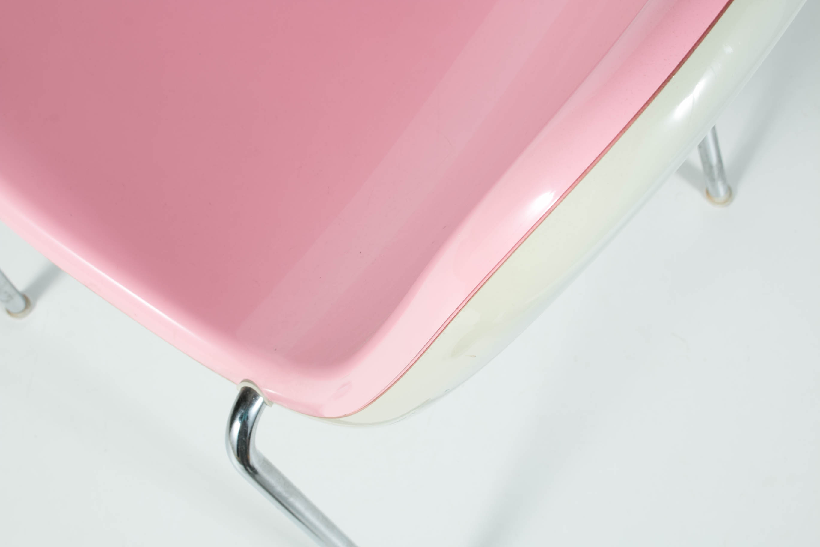 Mid Century Modern Magis Butterfly Chair