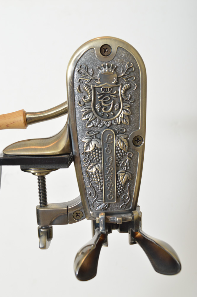 Le Grale Cast Metal Countertop Wine Opener