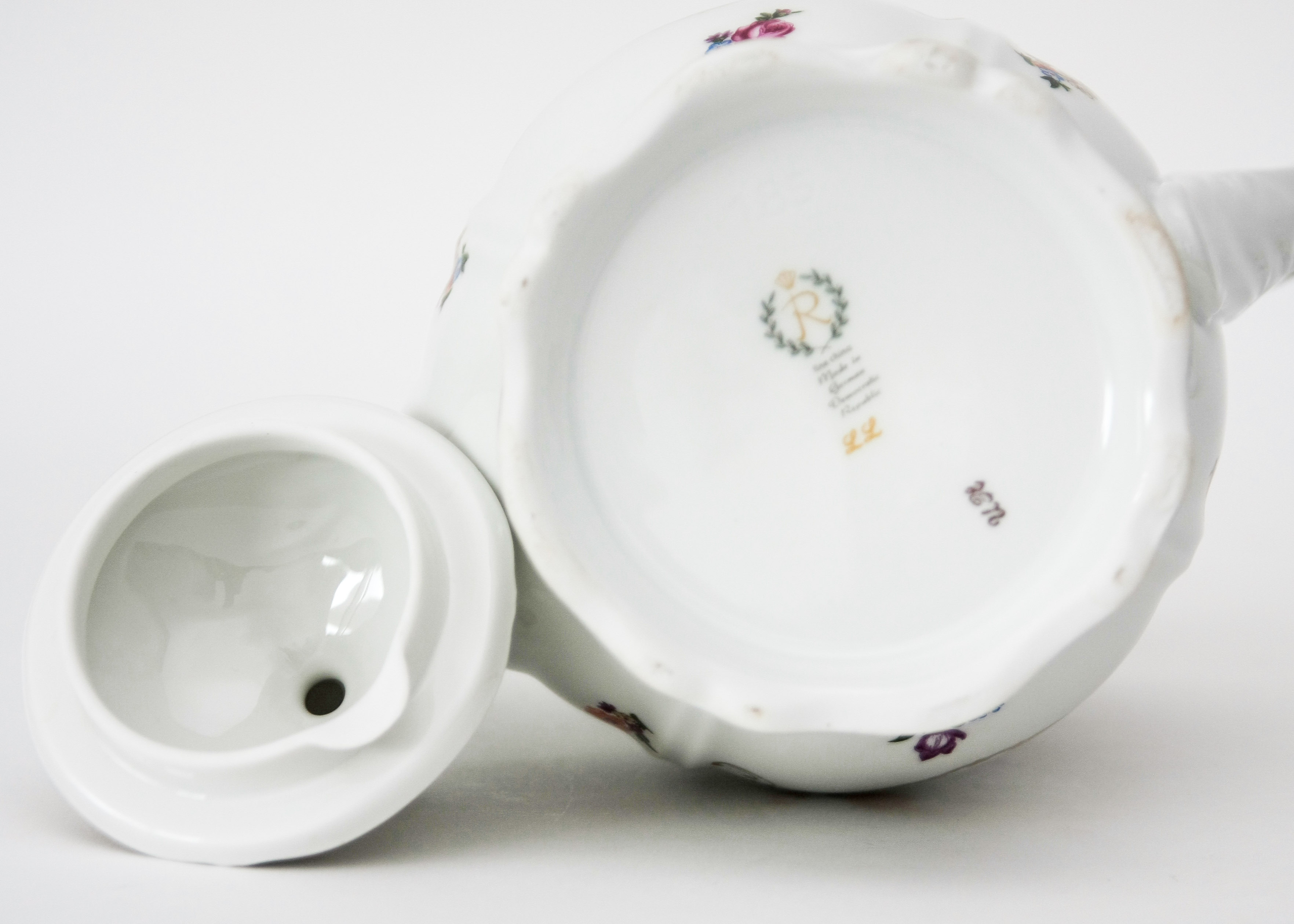 Reichenbach Fine China Set Service for Twelve