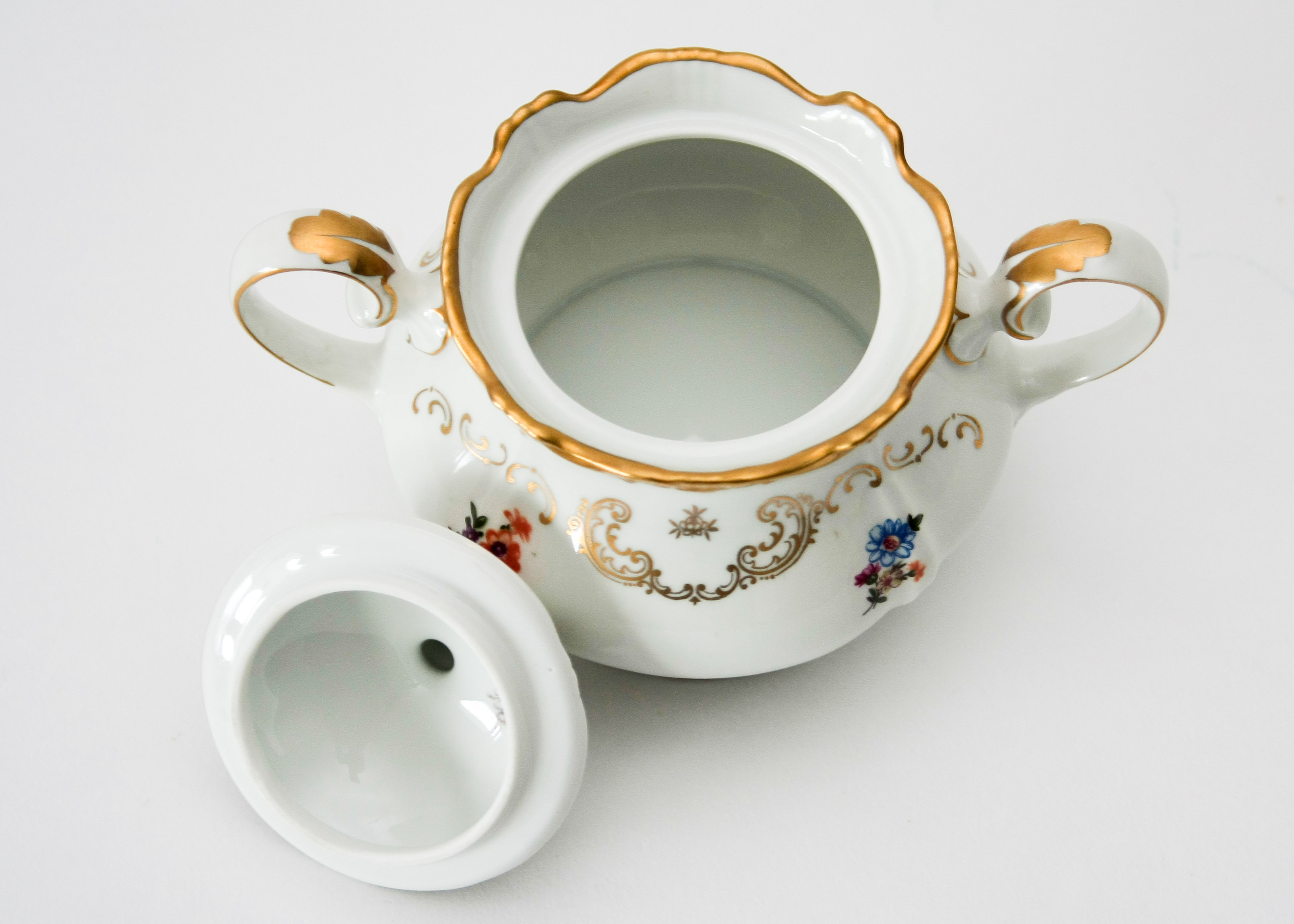 Reichenbach Fine China Set Service for Twelve