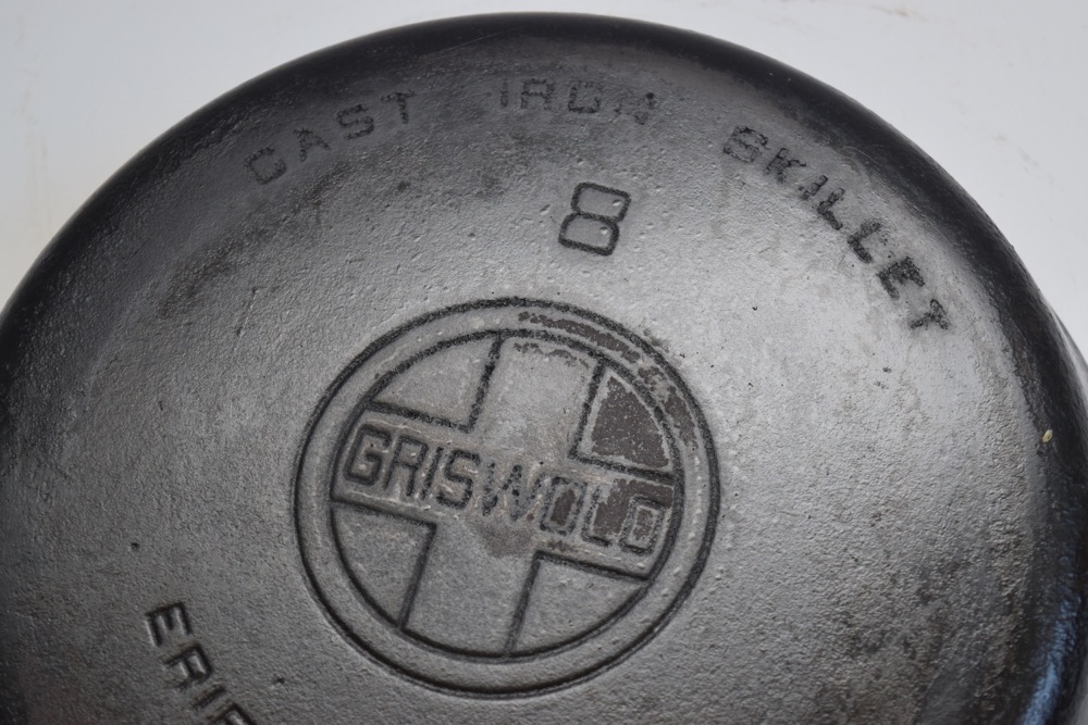 Vintage Griswold Large Logo No. 8 Cast Iron Skillet