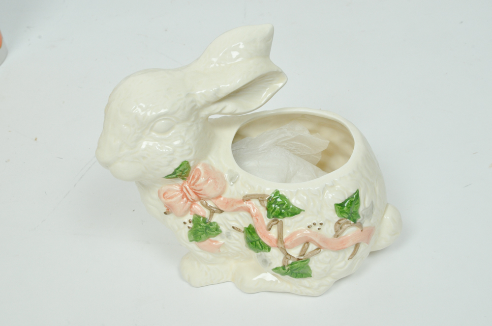 Grouping of Easter and Spring Kitchenware and Decor