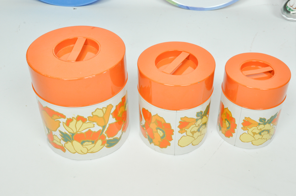 Grouping of Easter and Spring Kitchenware and Decor