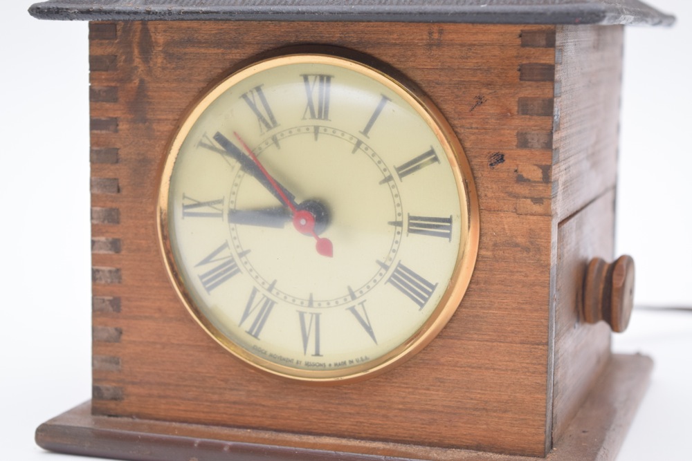 Vintage Coffee Grinder Clock