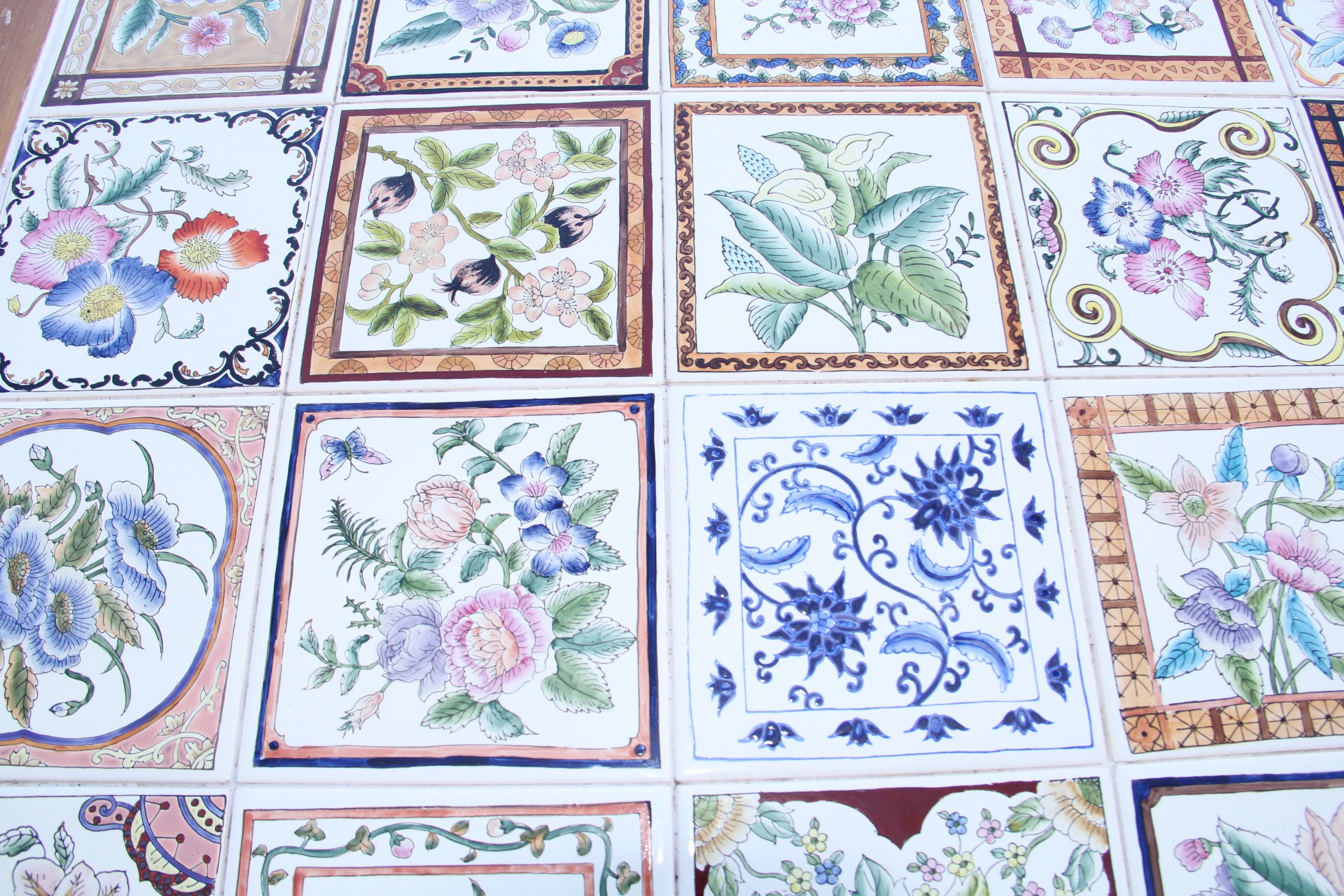 Pulaski Tiled Pedastal Table with Four Chairs