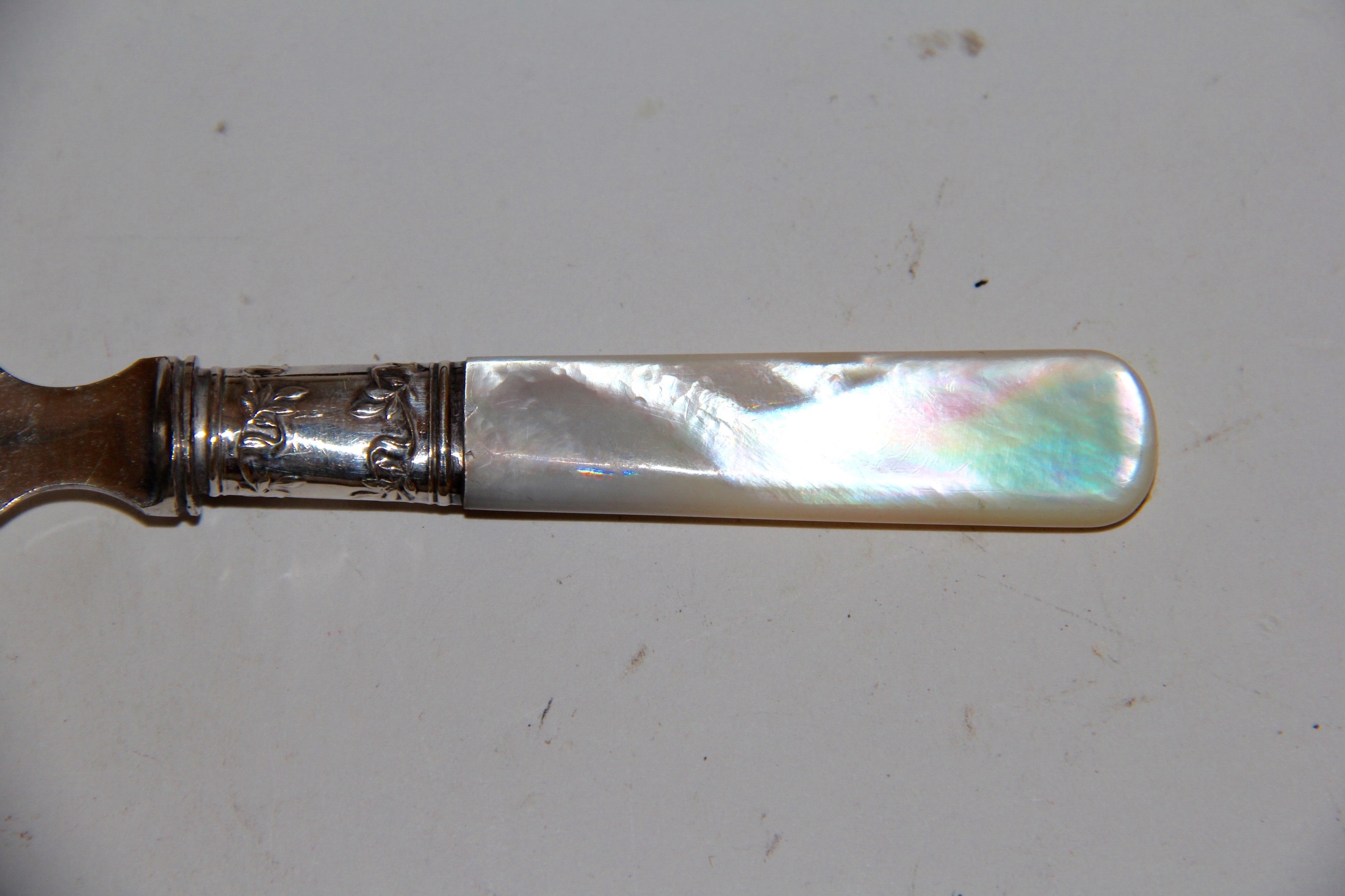 Landers Frary & Clark Mother of Pearl and Sterling Handle Knives