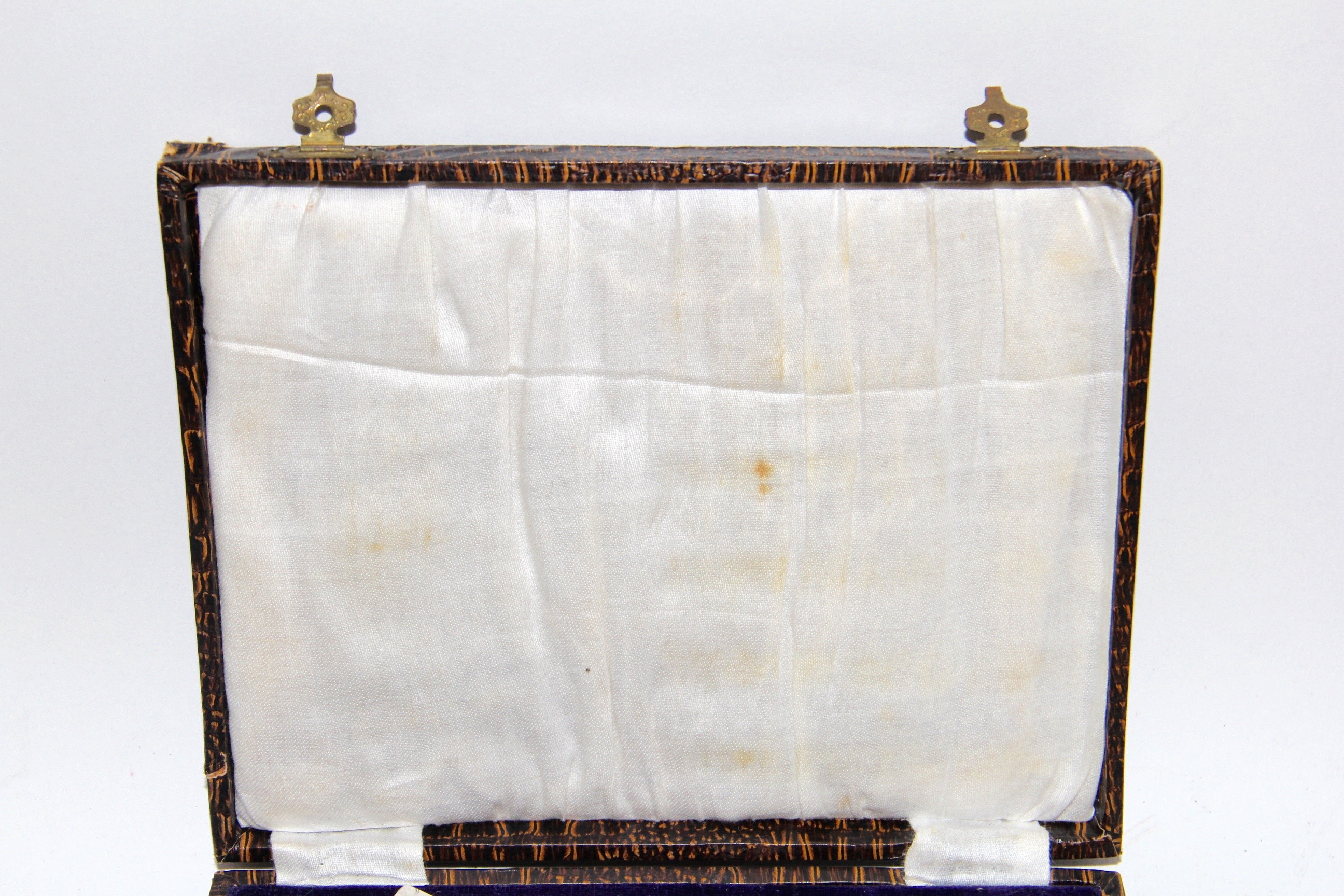 Landers Frary & Clark Mother of Pearl and Sterling Handle Knives