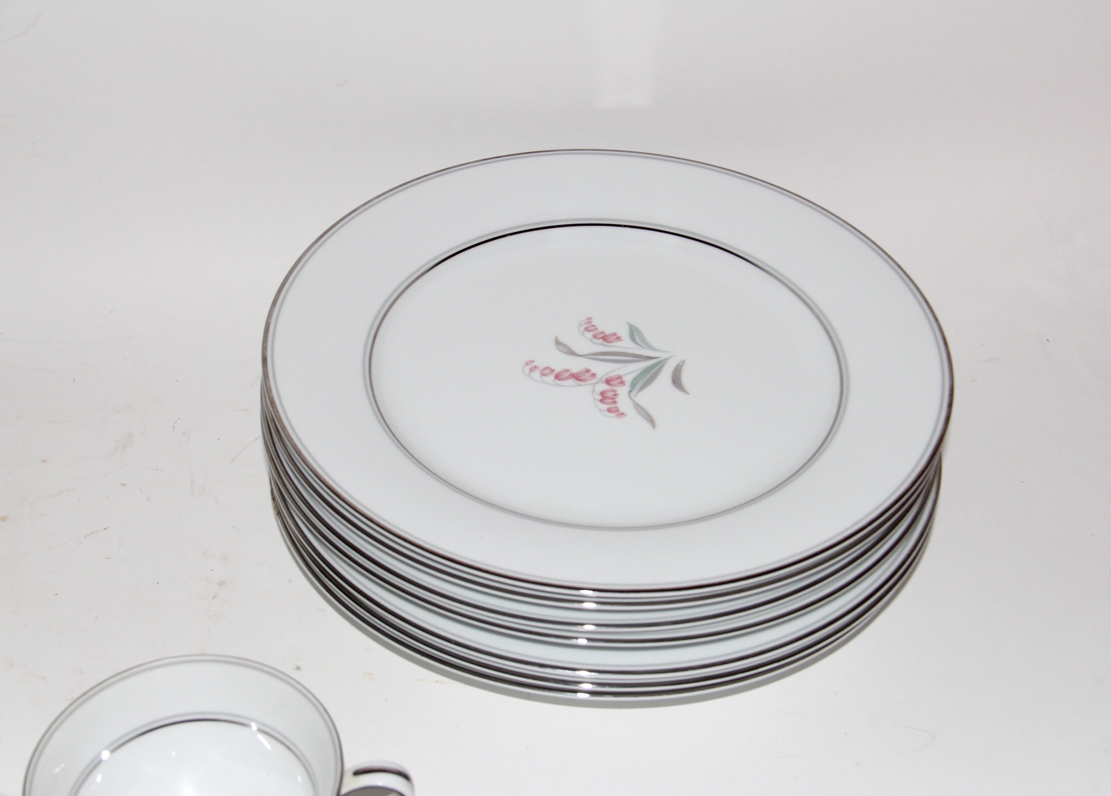 Noritake "Crest" China Set
