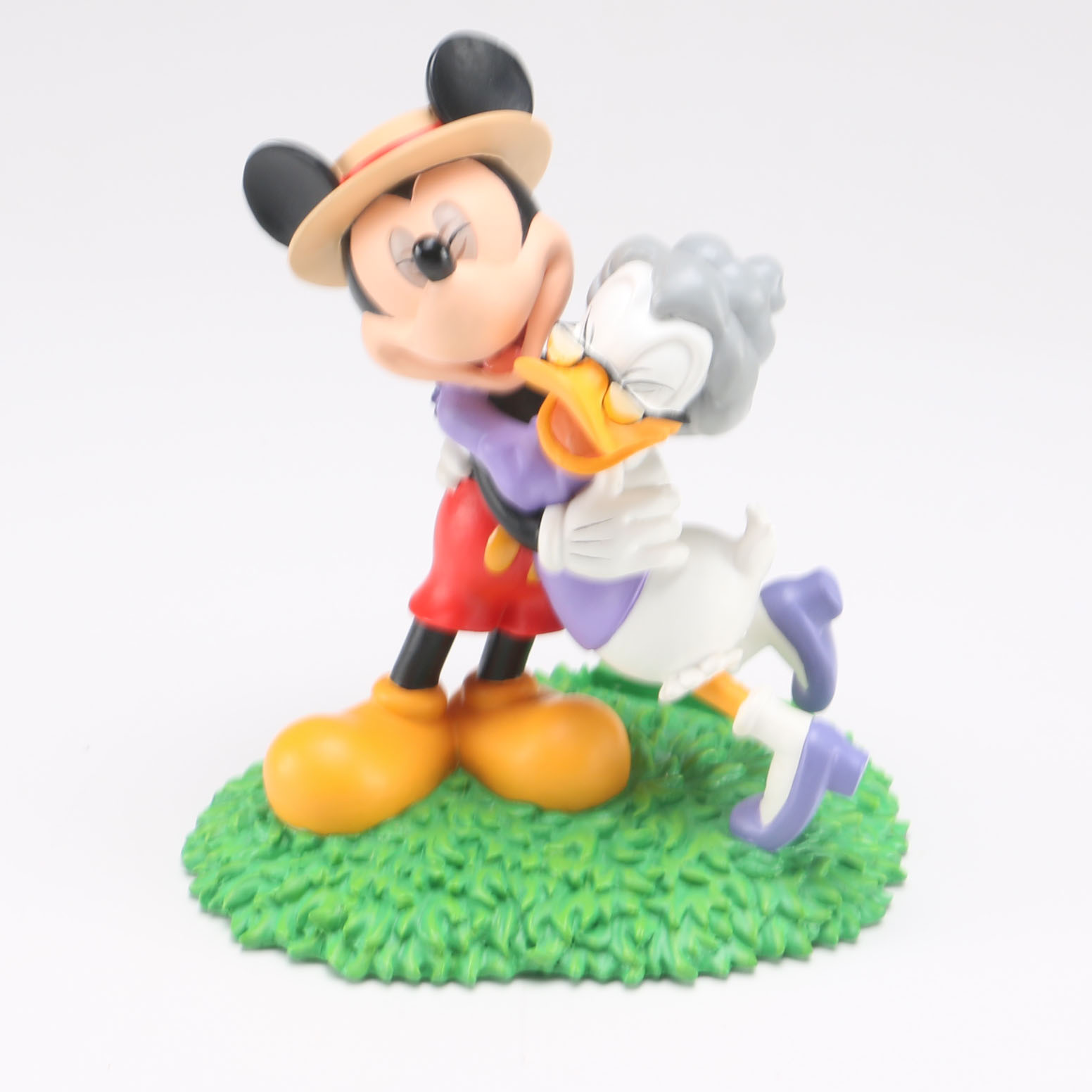 2001 Walt Disney Disneyana "Family Reunion" Convention Figurine