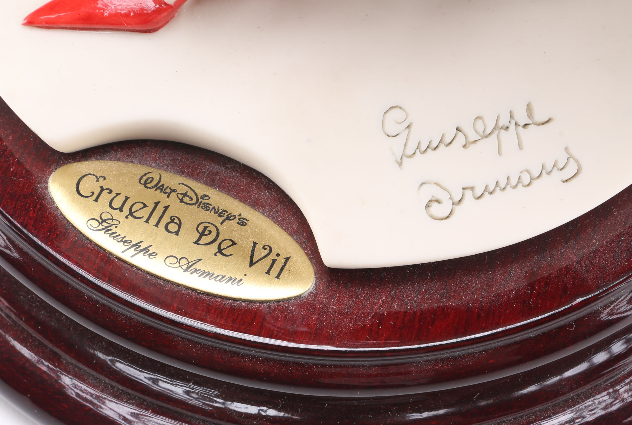 2001 Giuseppe Armani "Cruella" Limited Edition Signed Statue