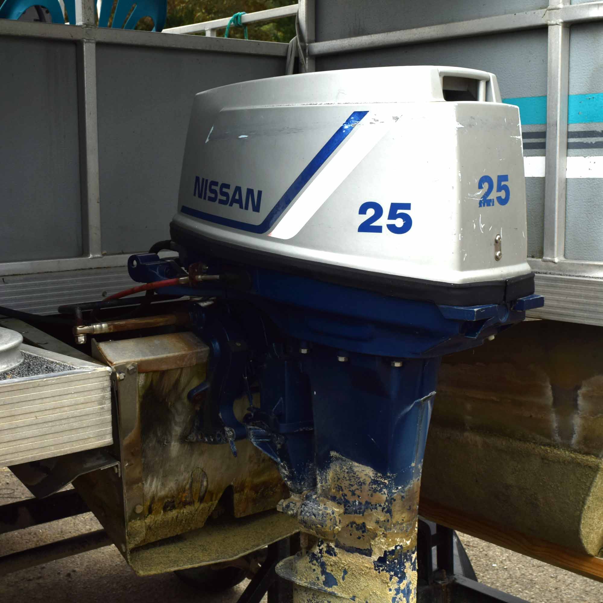 1993 Voyager V18 Pontoon Boat