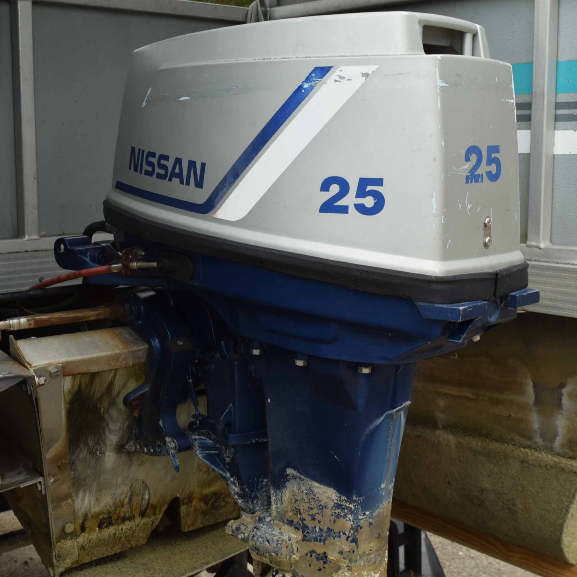 1993 Voyager V18 Pontoon Boat