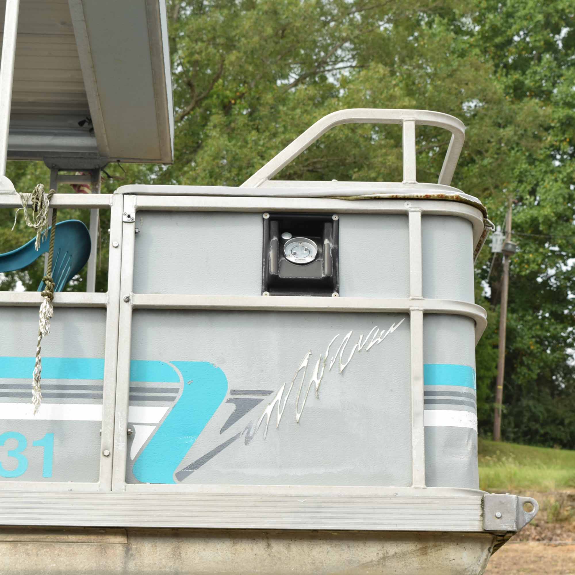 1993 Voyager V18 Pontoon Boat