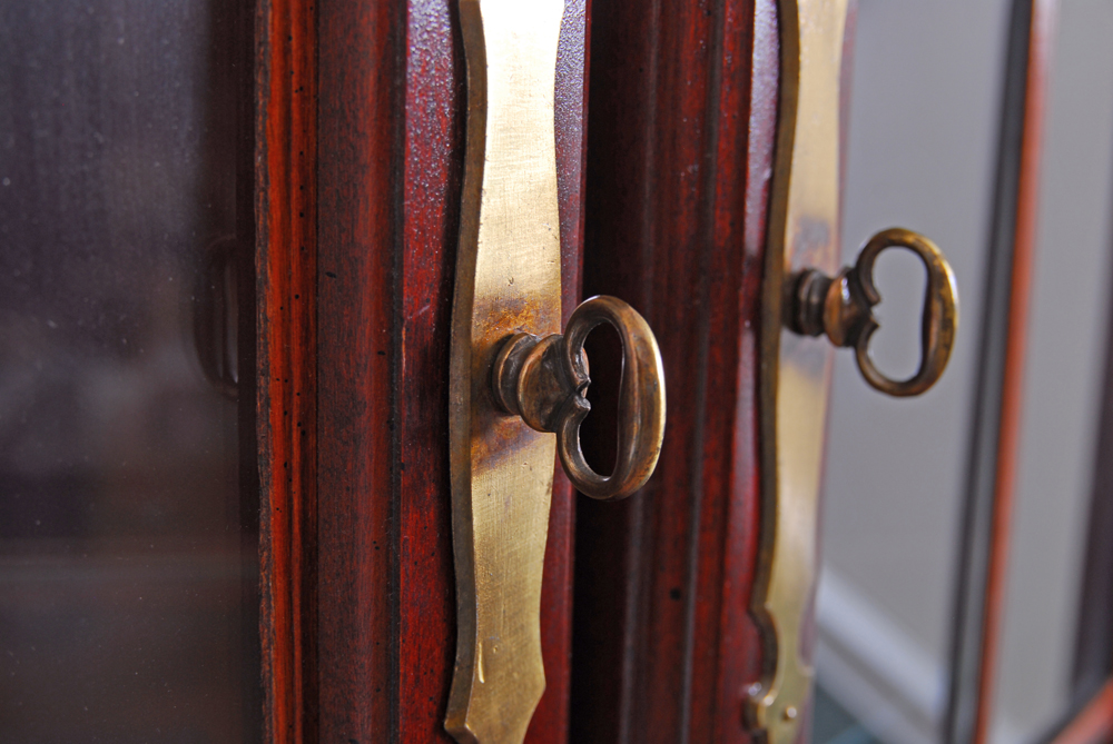 American Drew Cherry Corner Display Cabinet