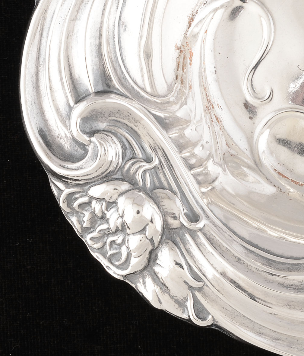 Whiting Art Nouveau Water Lily Sterling Silver Floral Repoussé Bowl