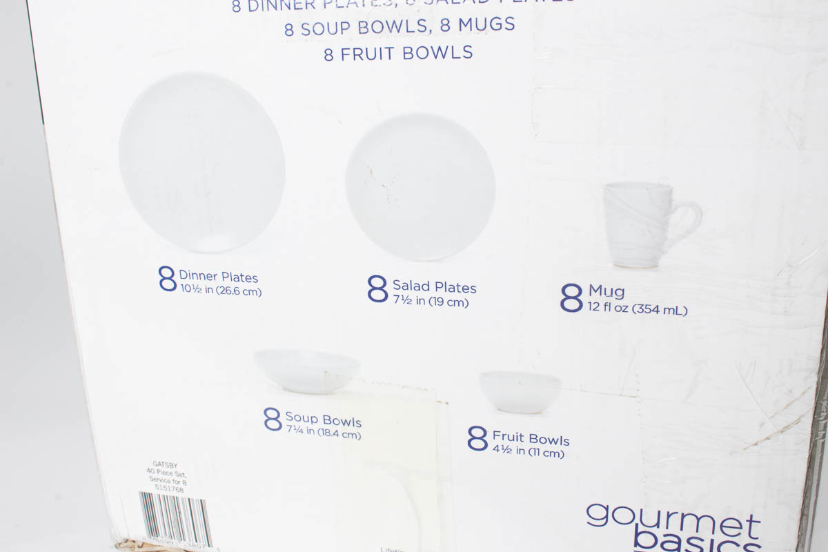 Gourmet Basics by Mikasa "Gatsby" 40 Pc Dinnerware in White Service for 8