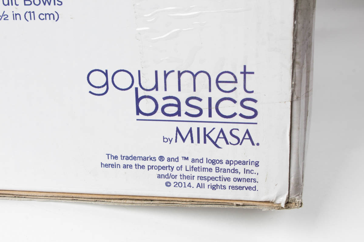 Gourmet Basics by Mikasa "Gatsby" 40 Pc Dinnerware in White Service for 8